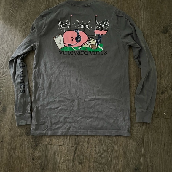 Vineyard Vines Long Sleeve Whale Football Graphic tee EUC Small men’s women’s - Picture 3 of 5